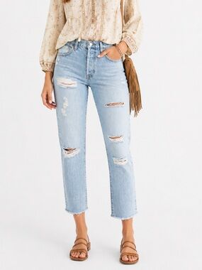 Levi’s 501 Cropped Straight Jeans-Women’s Size 27-Oxnard Light Wash Distressed
